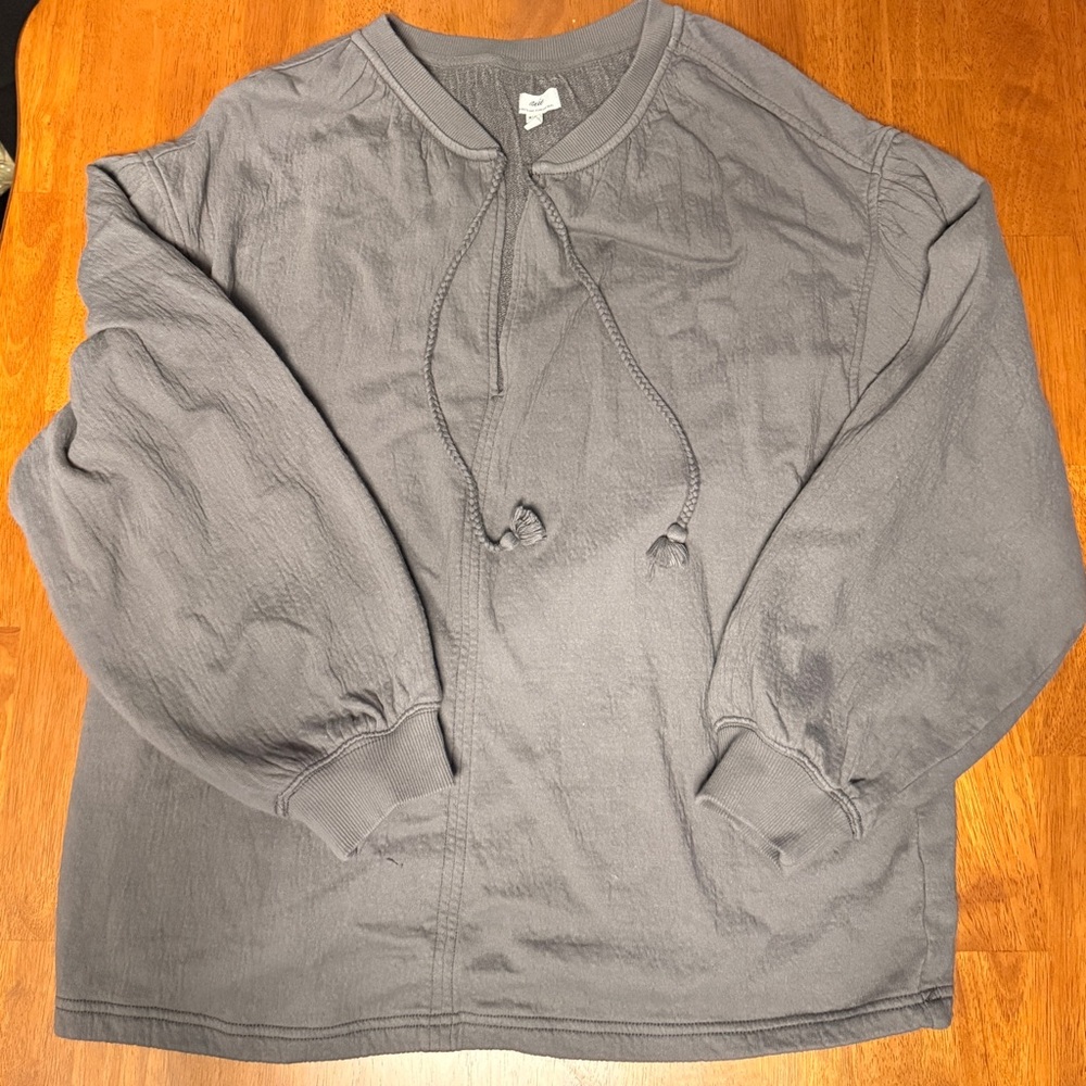 Gray Long-Sleeve Pullover